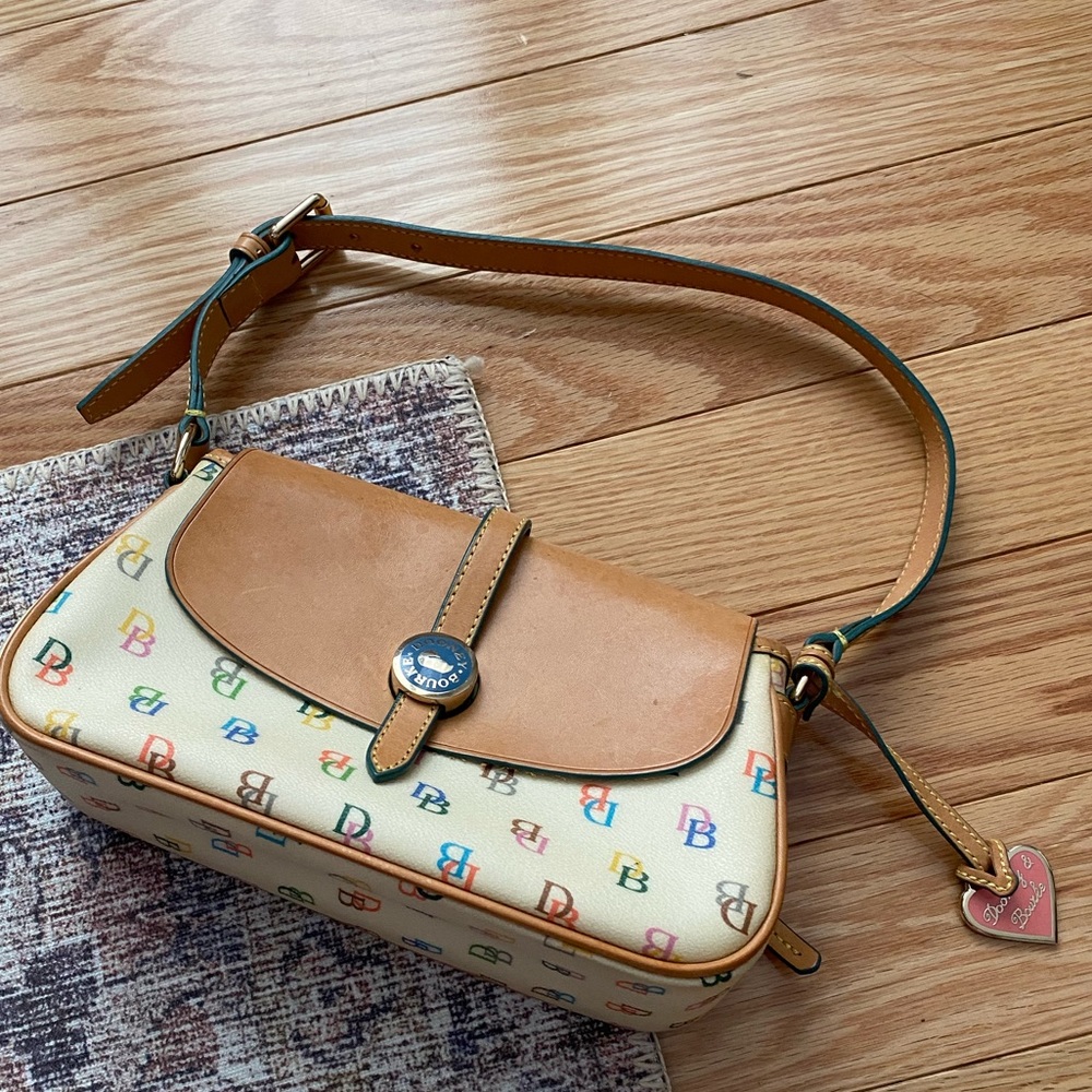 Dooney & Bourke Bag
